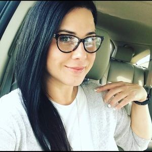 Meet your Posher, Tansy